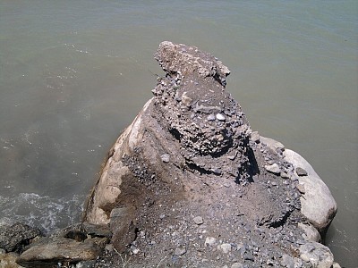 Creating a scandal to make a point (2013)