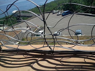 Էշը սատկելու հարցը. թեզիսներ